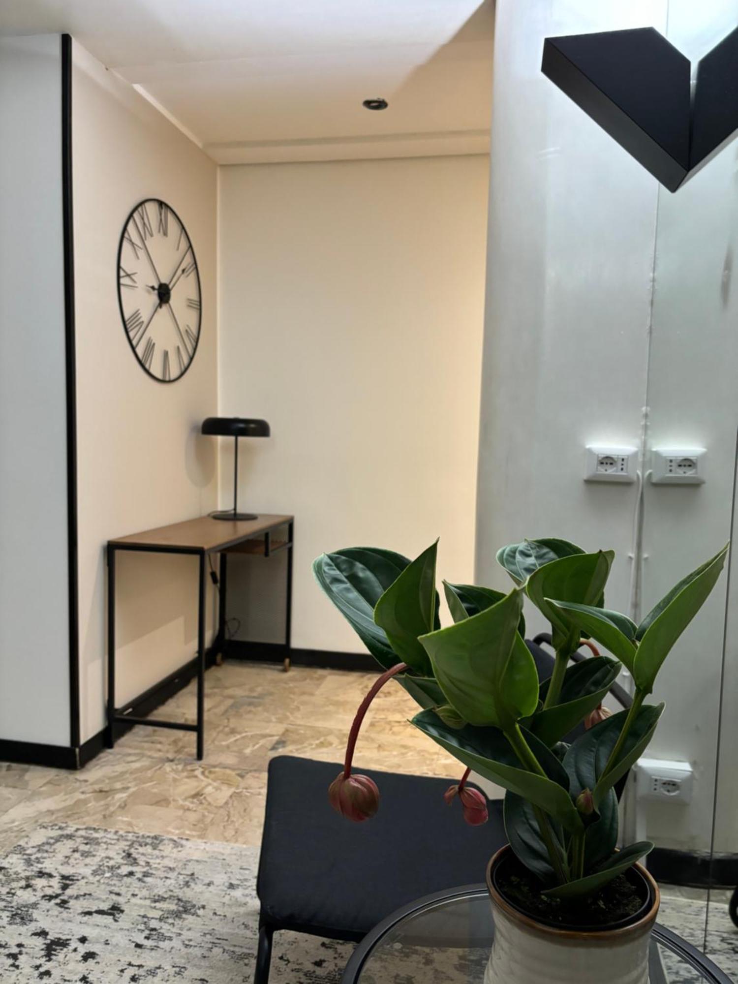 Casa Rita Apartment Милано Екстериор снимка